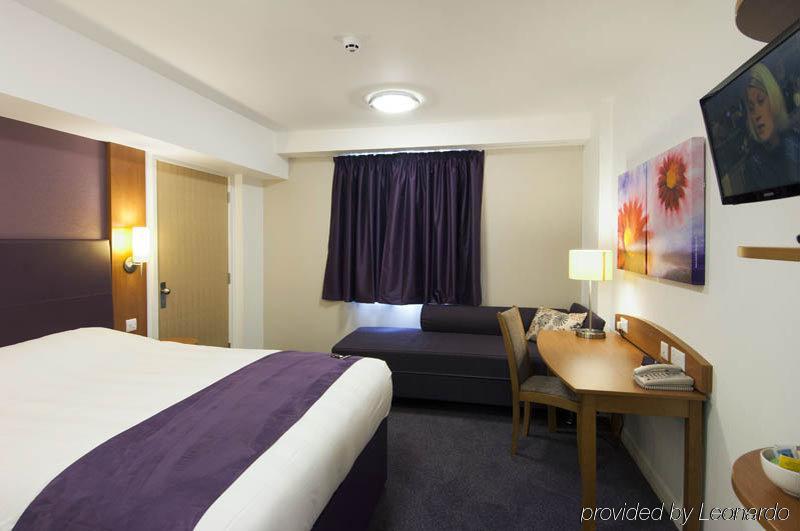 Premier Inn Premier Inn Rhuddlan Exterior foto